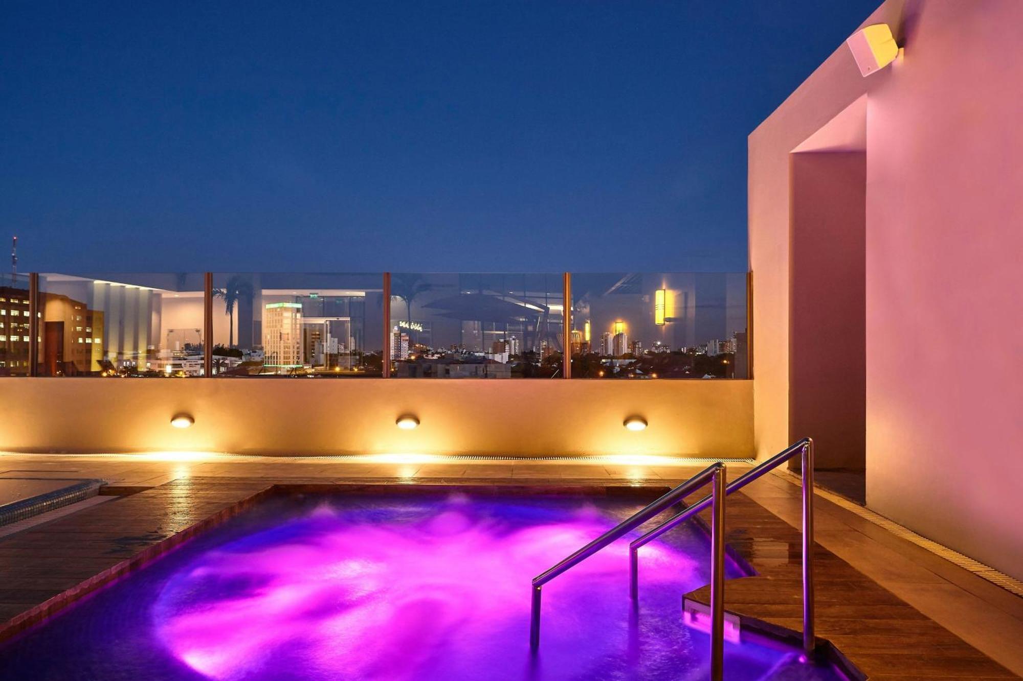 Marriott Santa Cruz De La Sierra Hotel Exteriör bild